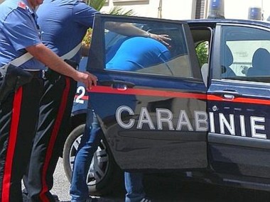 carabinieri-arresto-macchina-gazzella