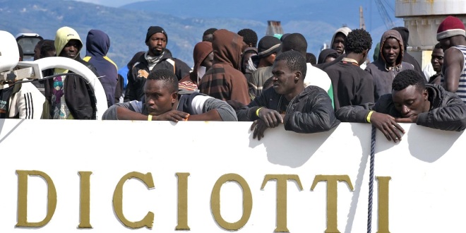 - ITALY - IMMIGRATION - REFUGEE -RESCUE - SEA -Object nameITALY - MIGRANTS - RESCUE - SEAObject nameITALY - MIGRANTS - RESCUE - SEAObject nameITALY - MIGRANTS - RESCUE - SEA