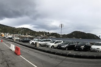 800px-Porto_di_Lipari,_panorama