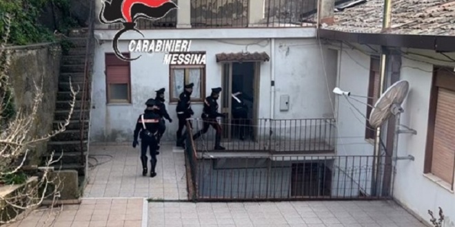 entrata in casa carabinieri